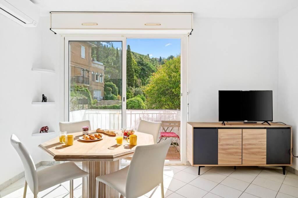 La Villa Julia - Calme - Spacieux - Parking Prive - Climatisation Menton Exterior photo