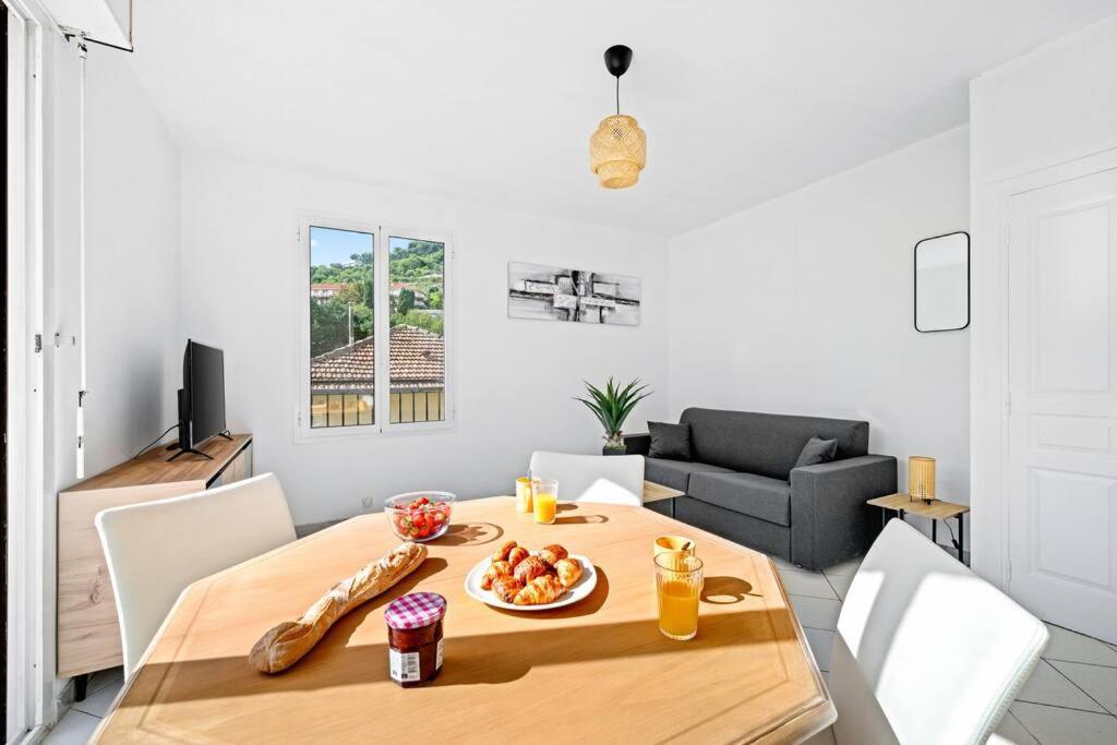 La Villa Julia - Calme - Spacieux - Parking Prive - Climatisation Menton Exterior photo